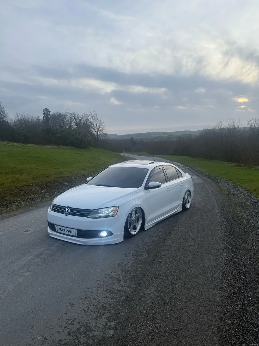 Bagged sunroof Jetta - Image 1