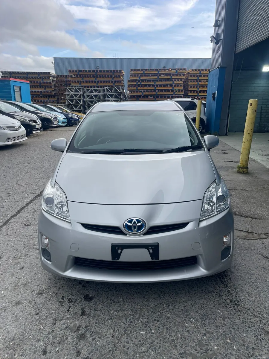 Toyota prius - Image 2