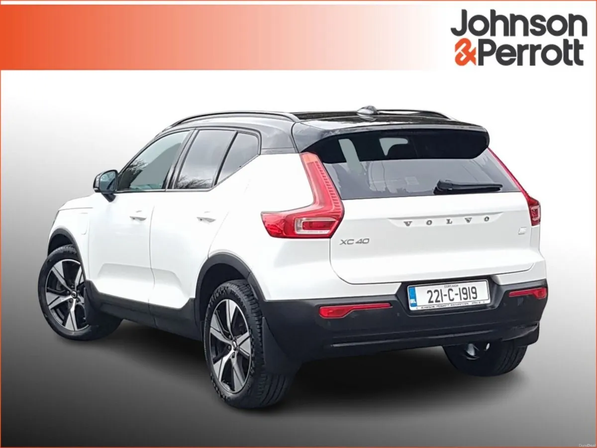 Volvo XC40 T4 197bhp PHEV R-Design - Two Year Volv - Image 3