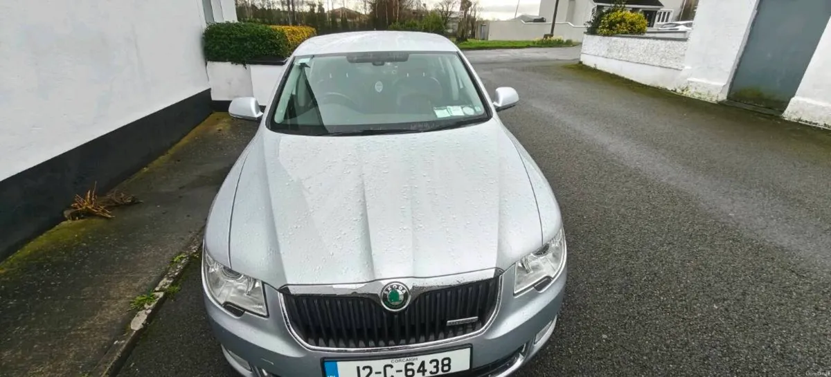 Skoda Superb Ambition GL 1.6TDI 105BHP - Image 3