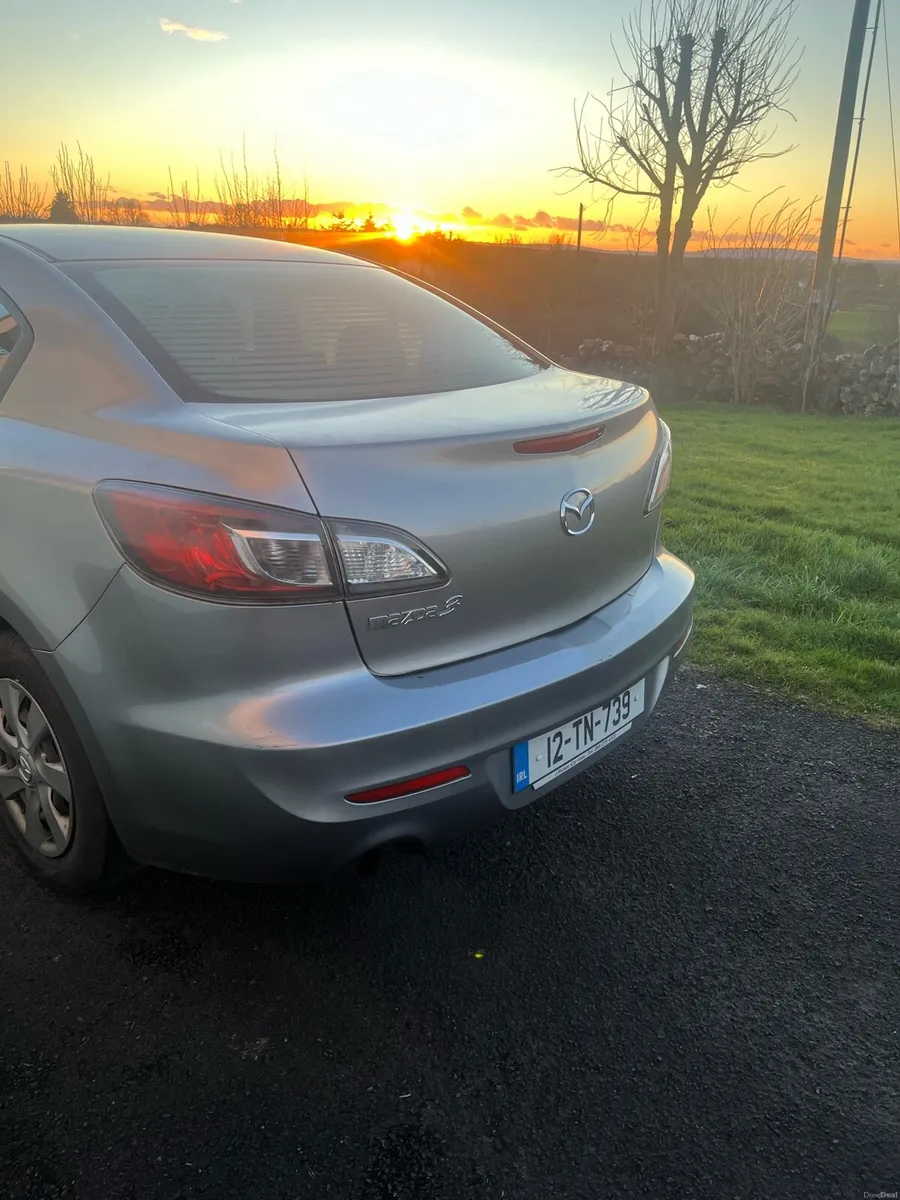 2012 Mazda 3 - Image 4