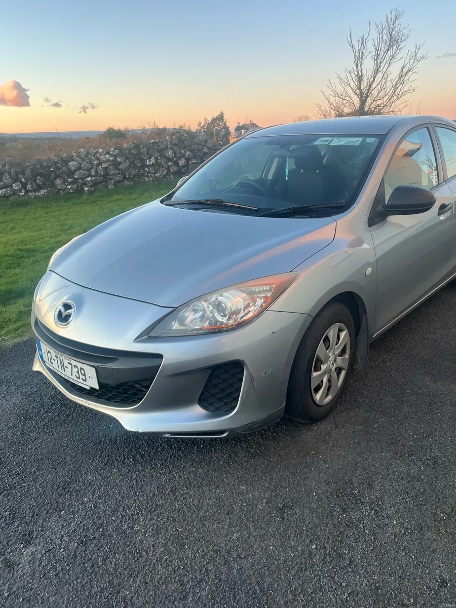 2012 Mazda 3 - Image 2
