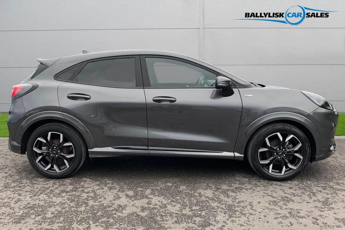 Ford Puma 1.0T 125PS ST-Line X Auto in Magnetic Gr - Image 3