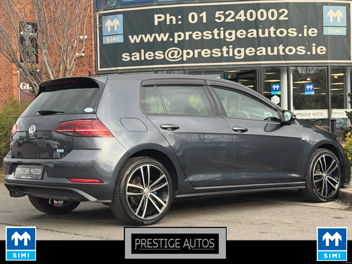 Volkswagen Golf 1.4 PETROL HYBRID GTE DIGITAL DASH - Image 4