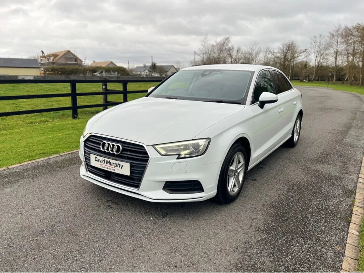 Audi A3 SE SALOON - Image 2