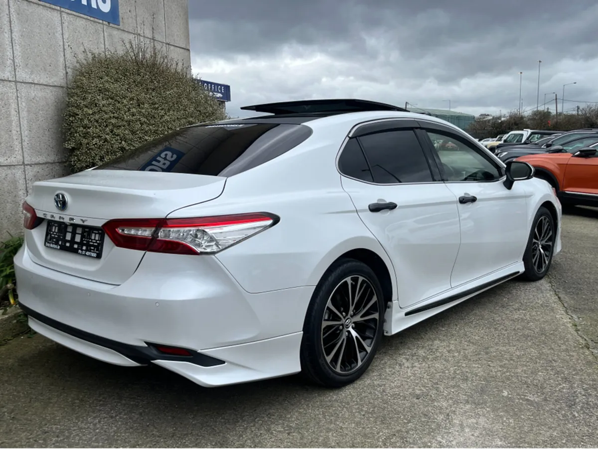 Toyota Camry G AUTOMATIC HYBRID 2.5 PETROL //PANOR - Image 4