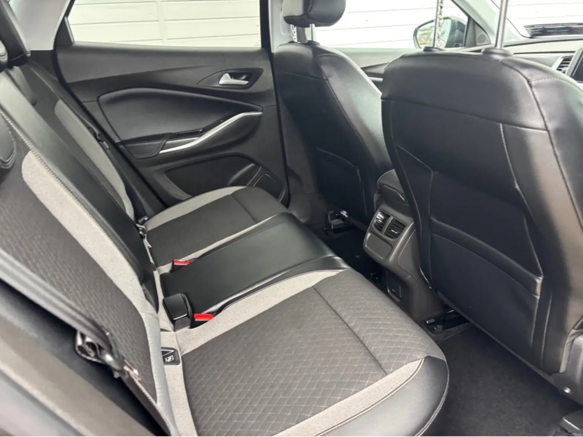 Opel Grandland SPORT 1.2 130PS-PET- 130PS-PET-6SP - Image 6