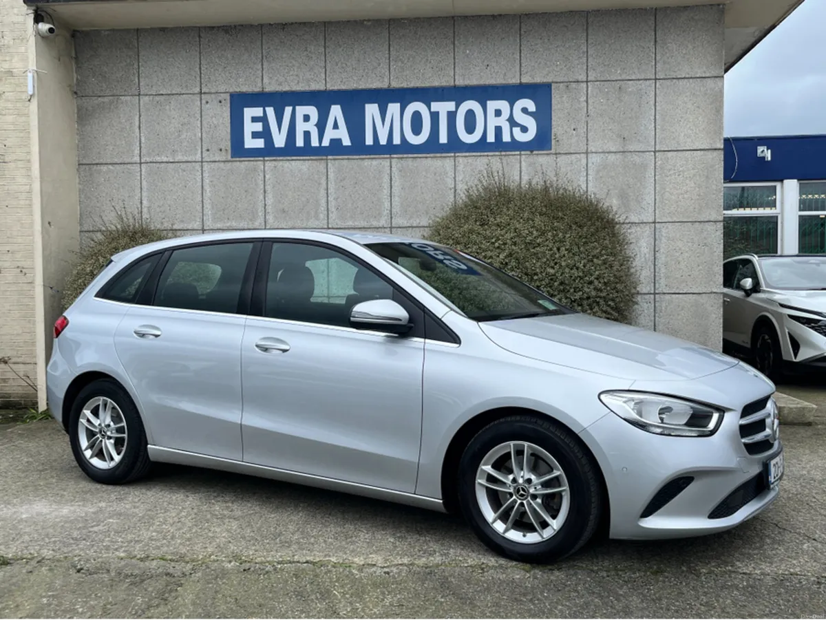 Mercedes-Benz B-Class B180 AUTOMATIC 1.3 PETROL // - Image 3