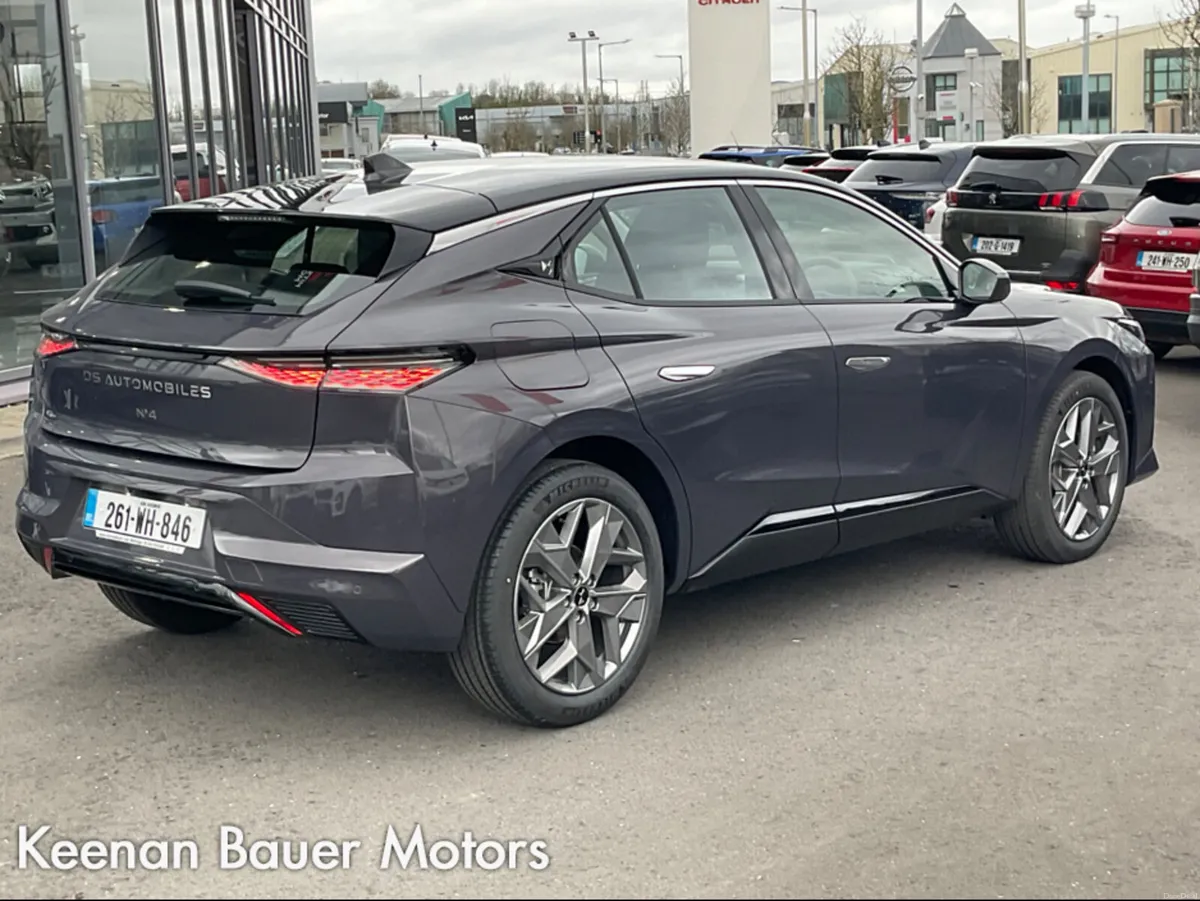 DS Automobiles DS 4 PALLAS HYBRID 145 BHP - Image 3