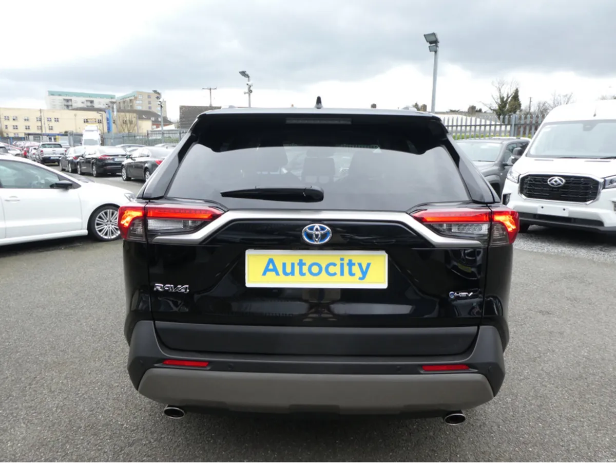 Toyota RAV4 HYBRID SOL 4DR AUTO - Image 3