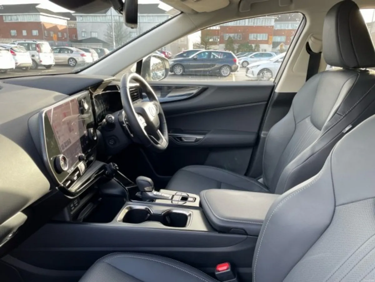 Lexus NX NX 450h+ Executive AWD PLug In Hybrid // - Image 6
