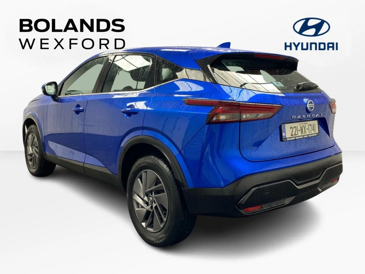 Nissan Qashqai 1.3 PET MILD HYBRID SV - Image 3