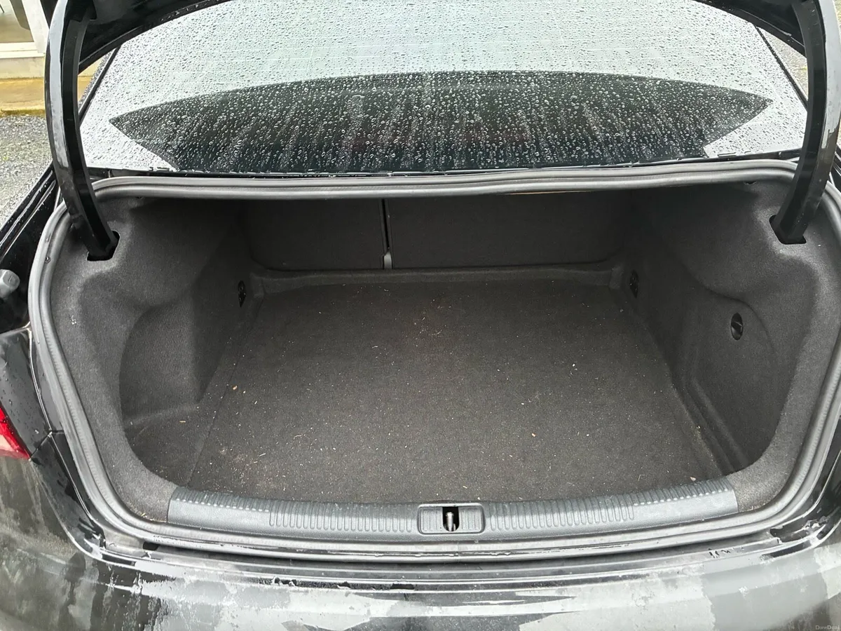 AUDI A3 SPORT TDI 110 Saloon - Image 3