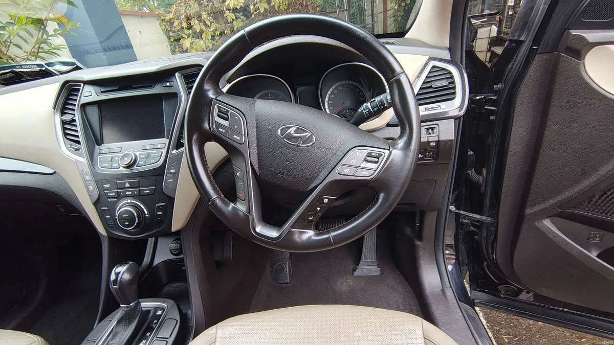 Hyundai Santa Fe 2013 - Image 4