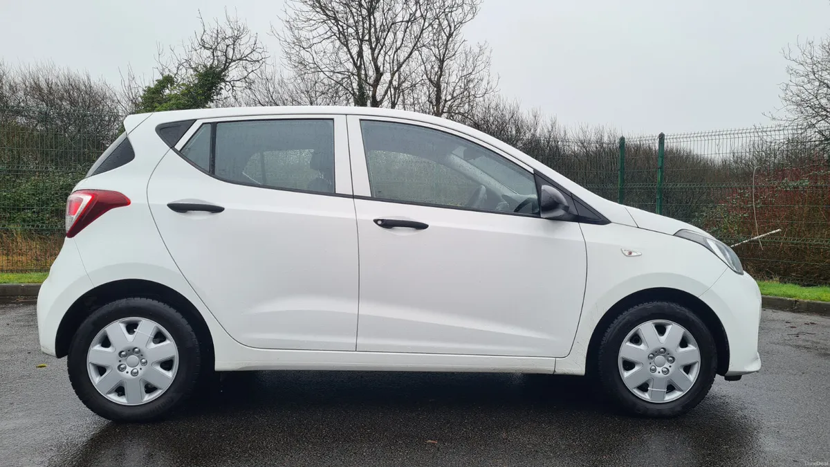 Hyundai i10 2018, i 10 Classic,NEW NCT, LOW MILES. - Image 4