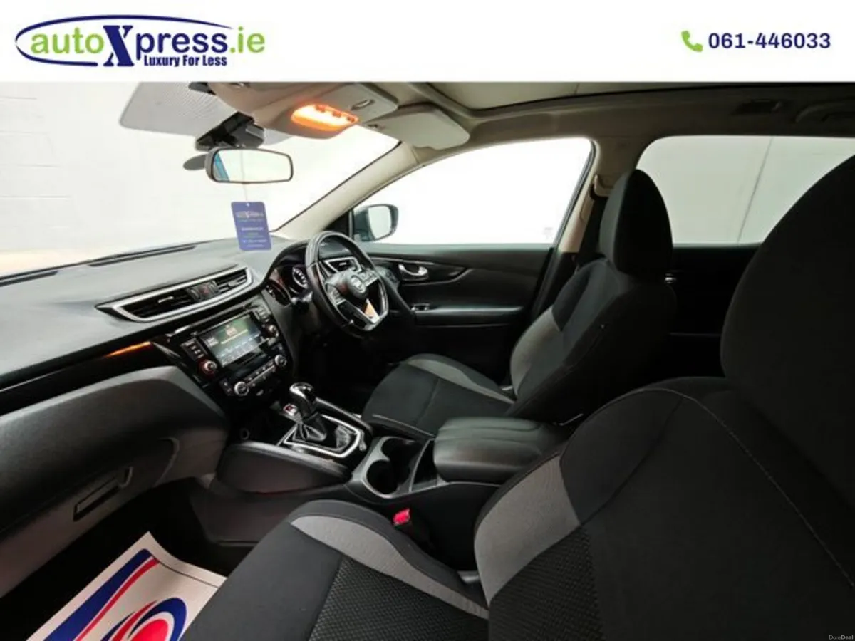 Nissan Qashqai 1.5 DSL SV DCT Automatic, Reversing - Image 4