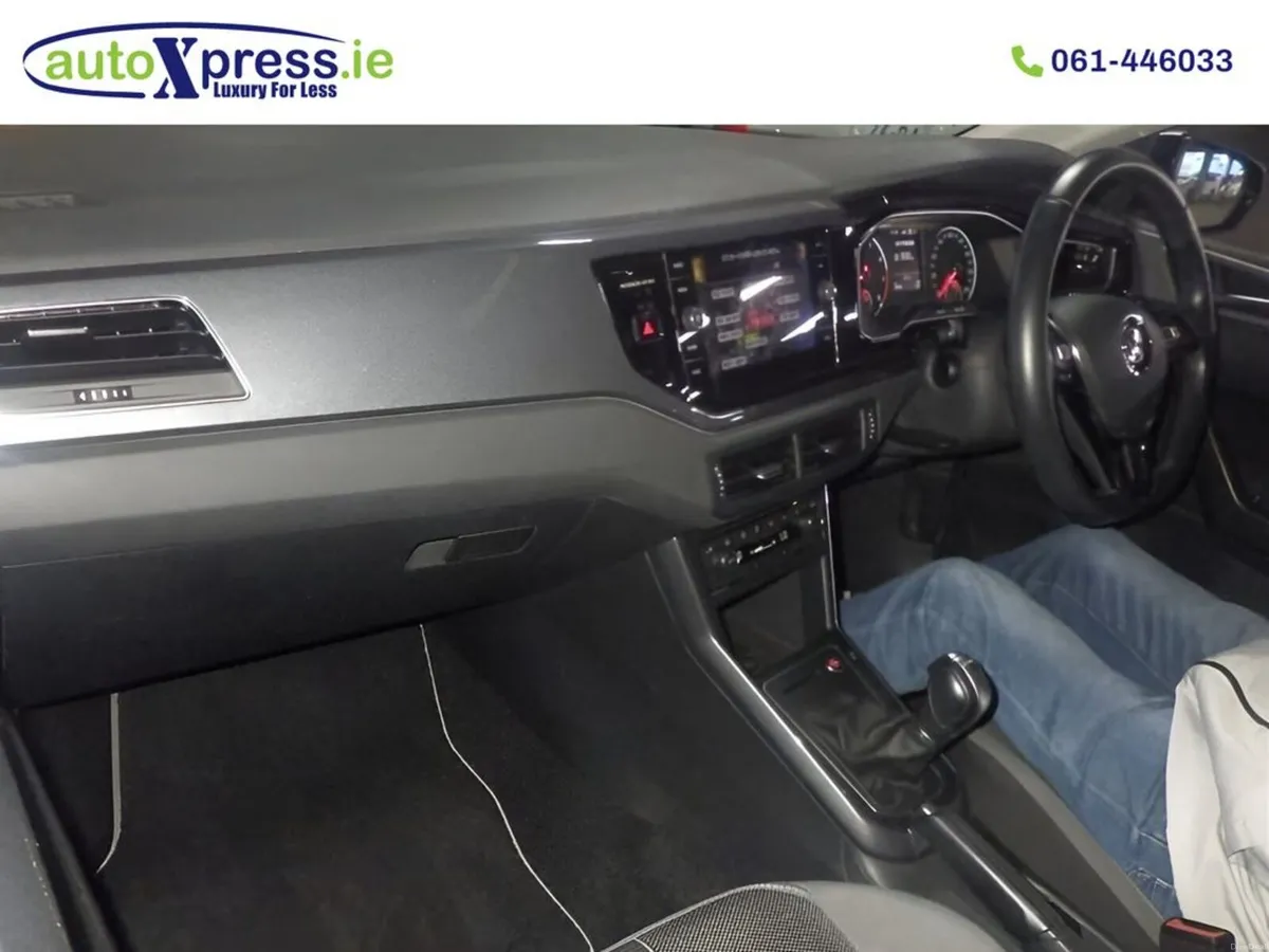 Volkswagen Polo 1.0 TSI HIGH LINE Automatic - Image 2