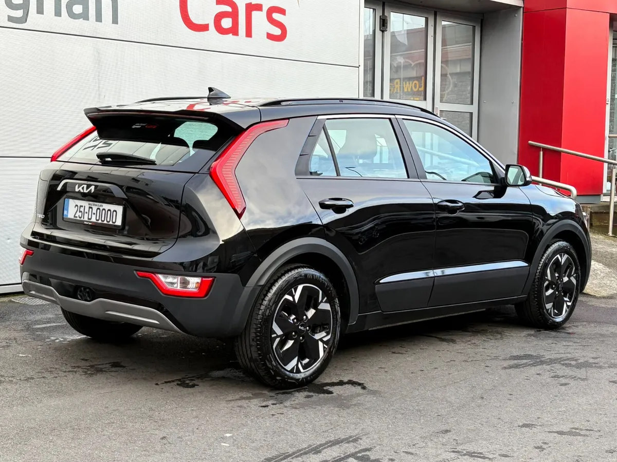 2025 Kia e Niro 64kwh Long Range, Camera, CatPlay - Image 3