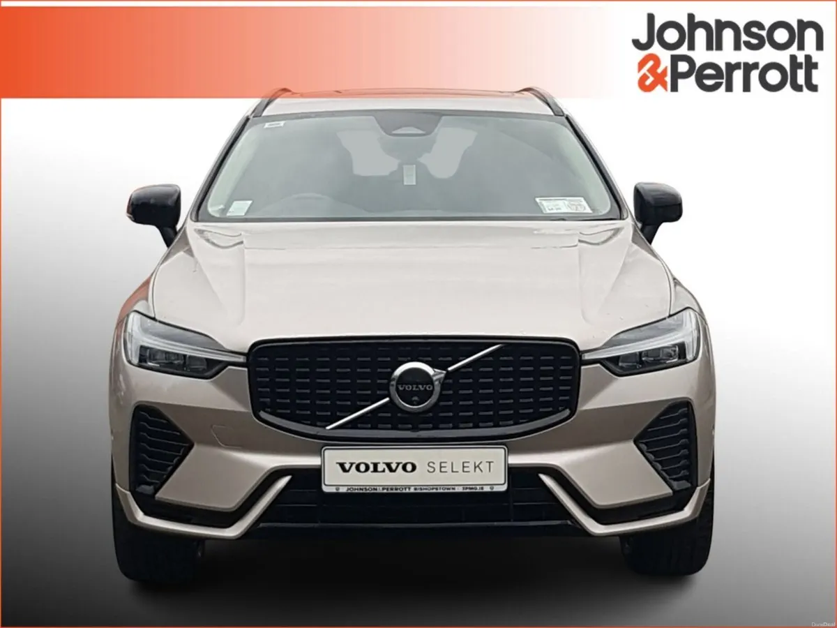 Volvo XC60 T6 350hp AWD PHEV Plus Dark (Two Year V - Image 4