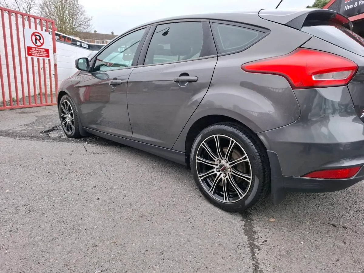 Ford Focus - Image 3