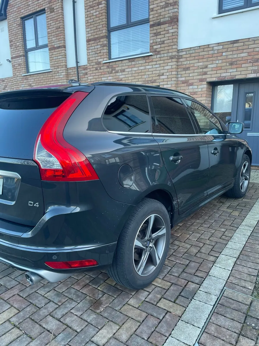 Volvo XC60 - Image 2