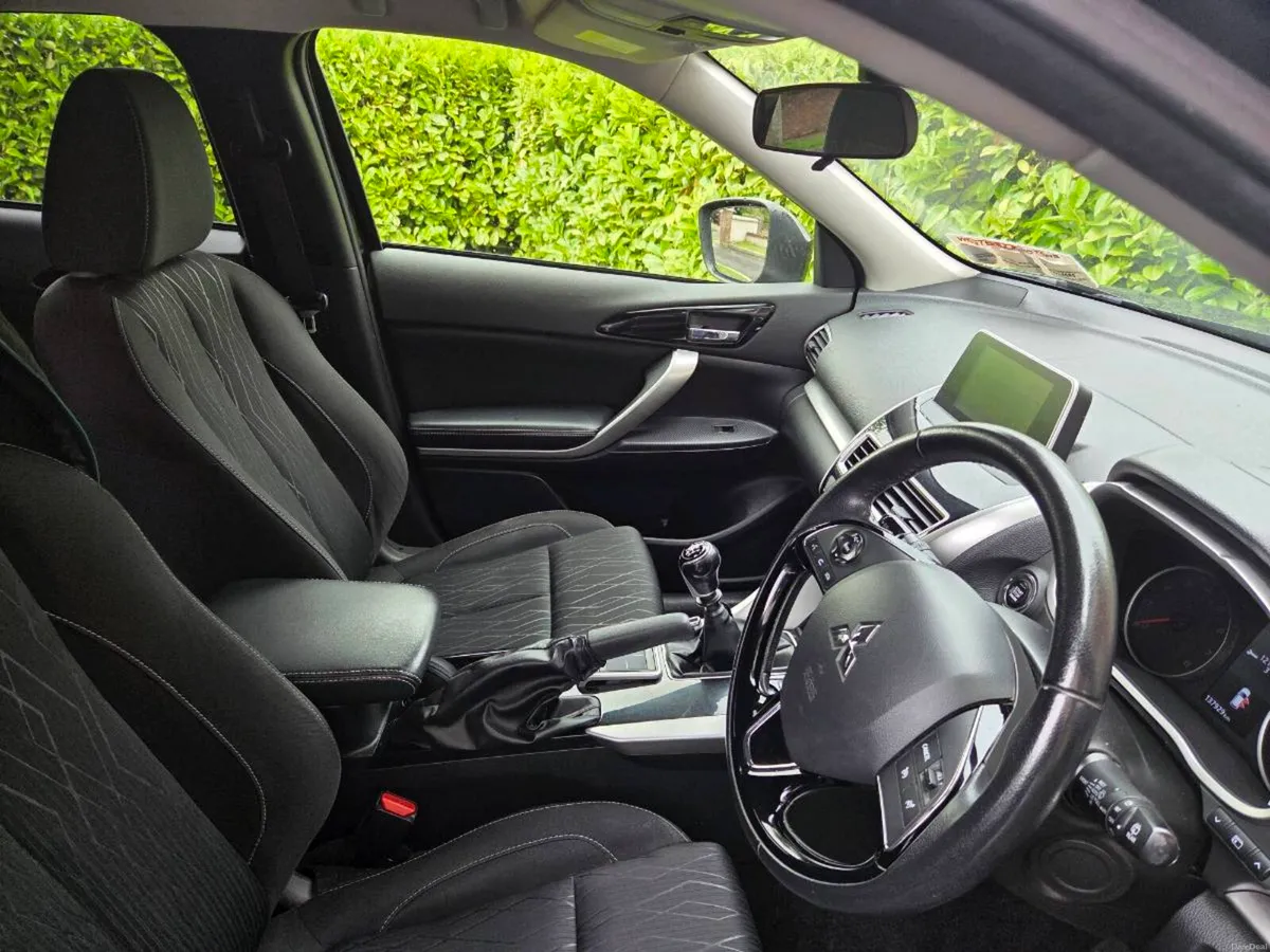 Mitsubishi Eclipse - Image 5