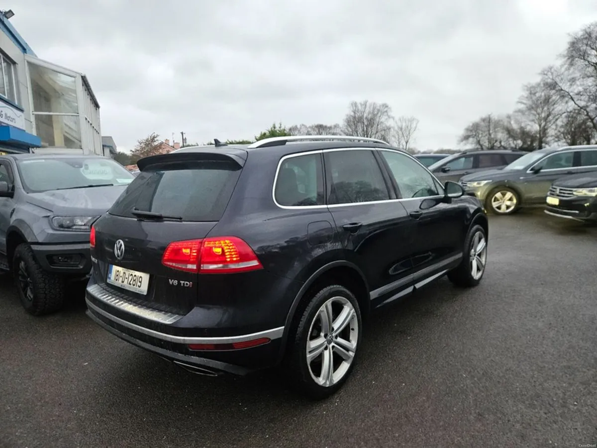 Volkswagen Touareg R Line 3.0tdi 262BHP V6 5DR Aut - Image 2