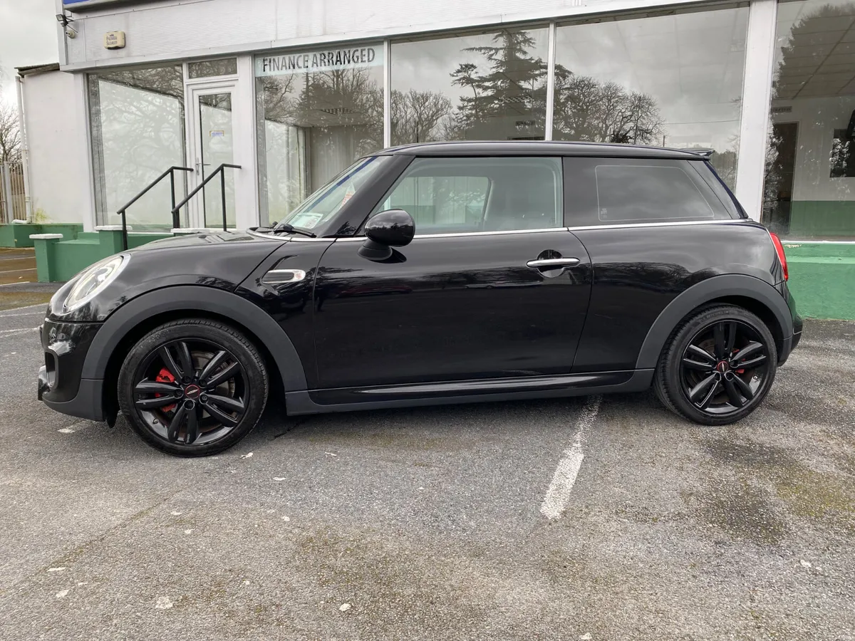 Mini Cooper 2018 - Image 3