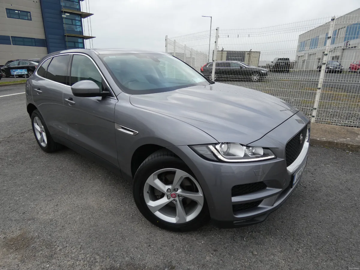 Jaguar F-Pace RWD 2.0 D 180PS Chequered Flag Auto - Image 2