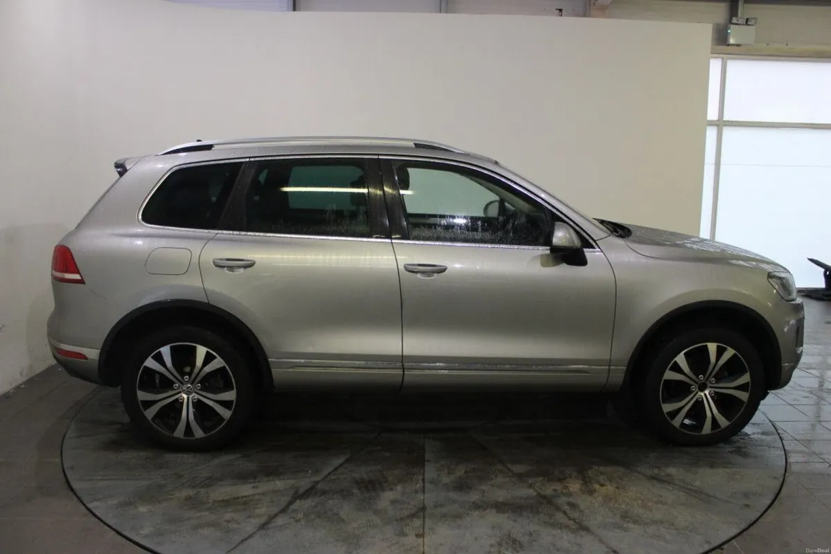 Volkswagen Touareg TOUAREG CV 3.0 TDI 262BHP  V6 5 - Image 3