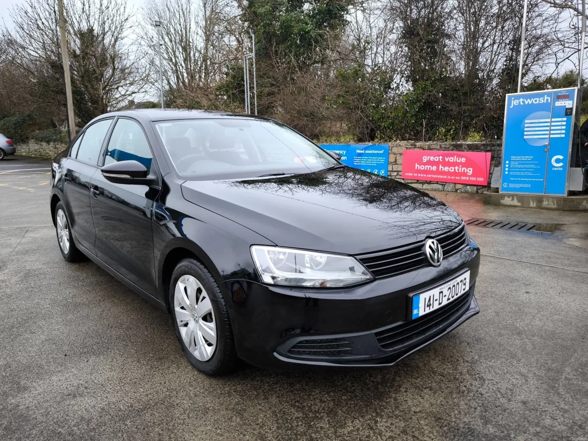 Volkswagen Jetta 2014 1.6TDI, only 124.200km - Image 1