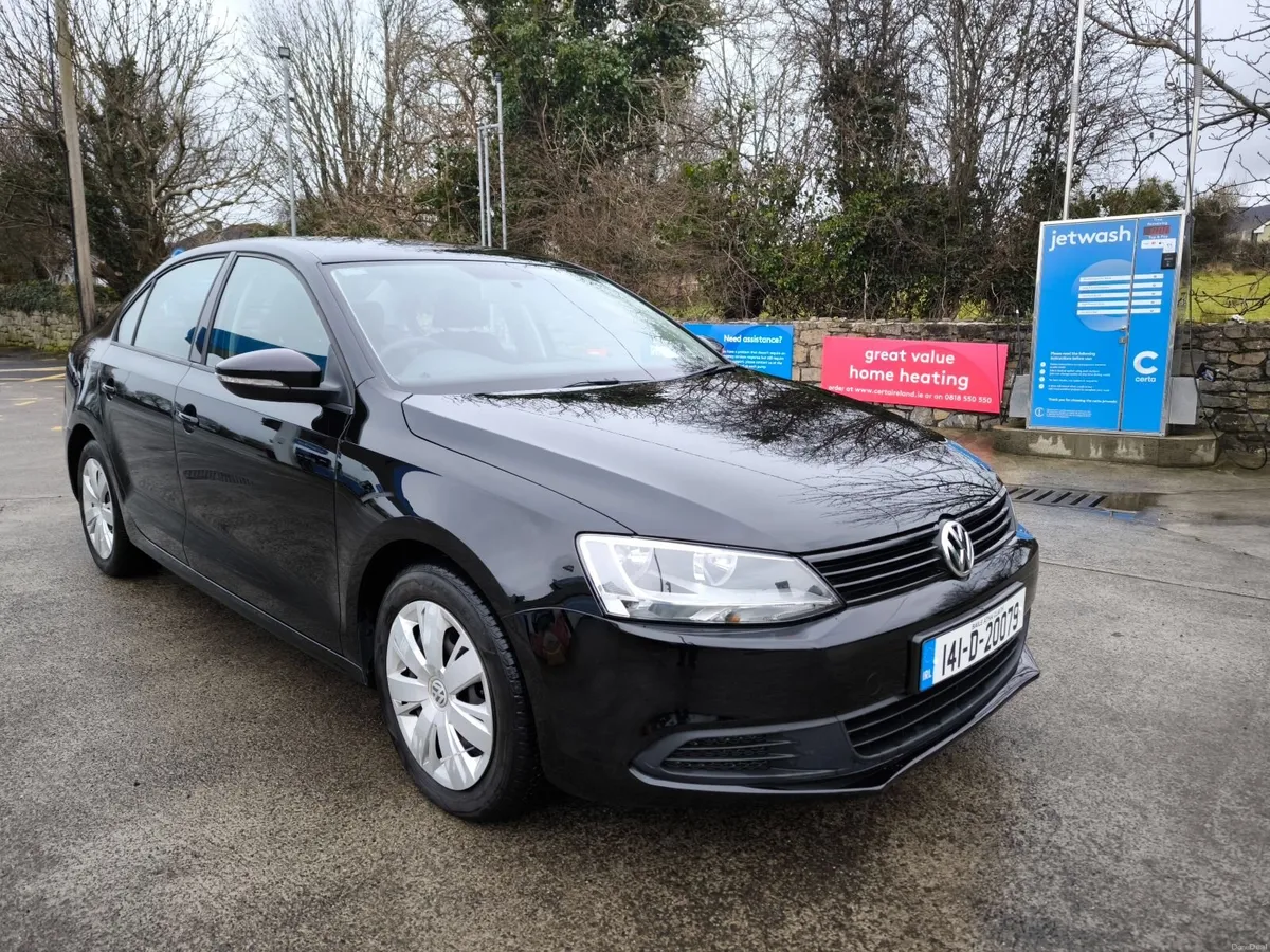 Volkswagen Jetta 2014 1.6TDI, only 124.200km - Image 4