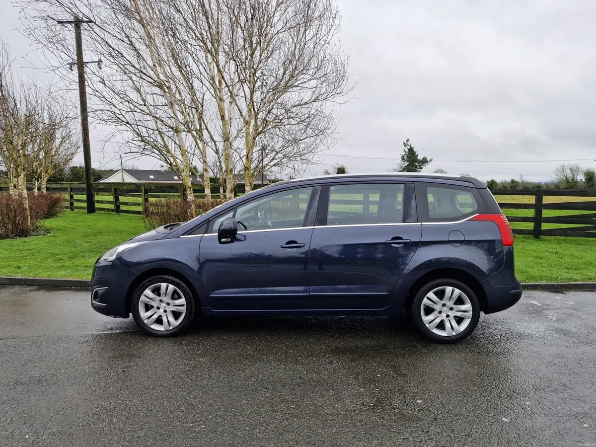 7 Seater Peugeot 5008 1.6 HDI Diesel car - Image 2