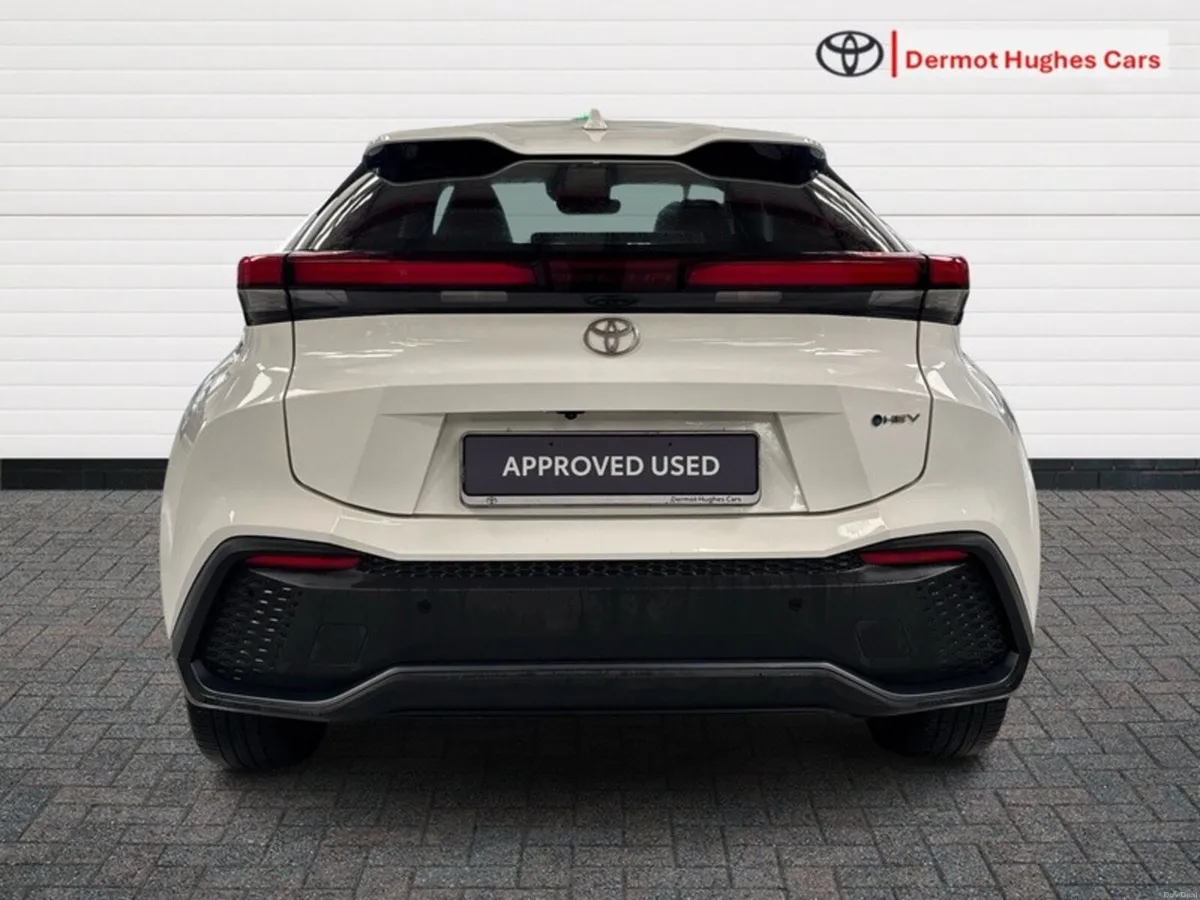 Toyota C-HR 1.8 HYBRID SPORT AUTO - Image 4