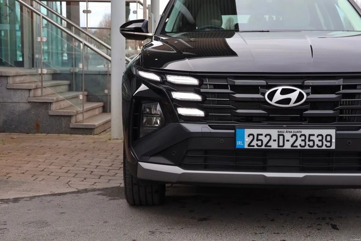 Hyundai Tucson Tucson FL 2WD Executive PHEV Auto - Image 3