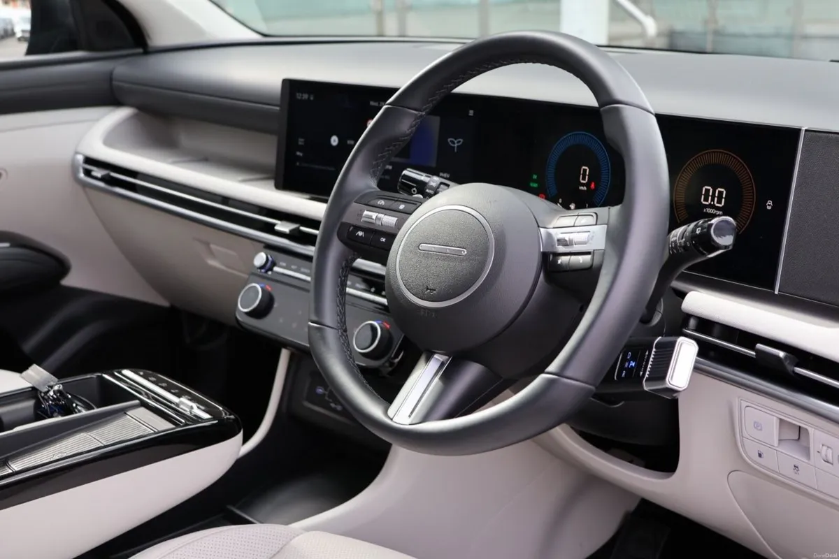 Hyundai Tucson Tucson FL 2WD Executive PHEV Auto - Image 4