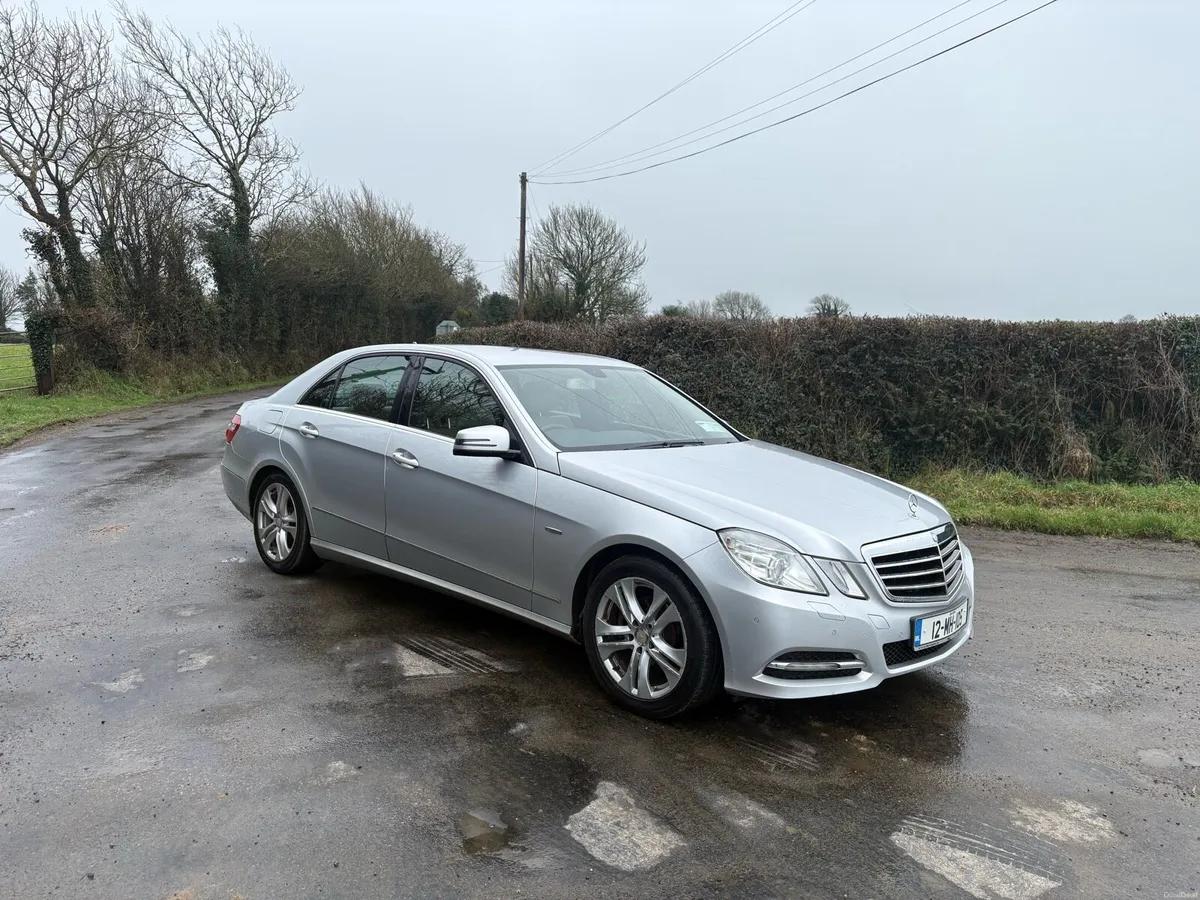 Mercedes Benz e200 Automatic - Image 1