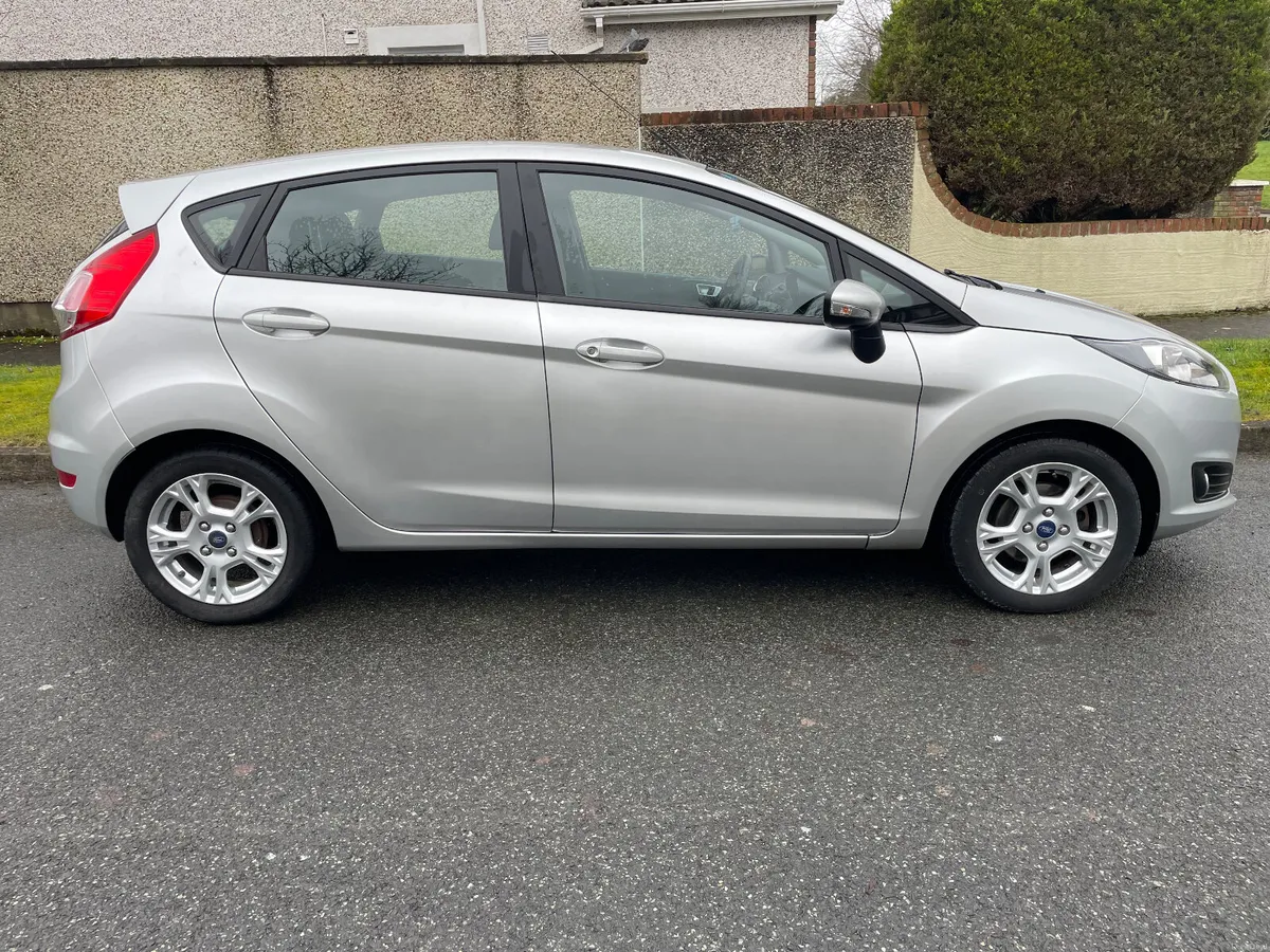 Ford Fiesta 2015 1.4 TDI - Image 2