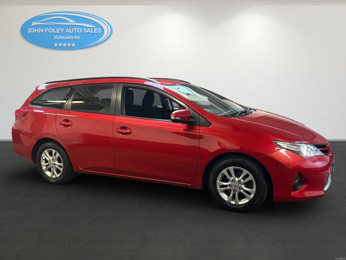 142-Toyota -Auris -1.4 -D4D -Estate - Image 4