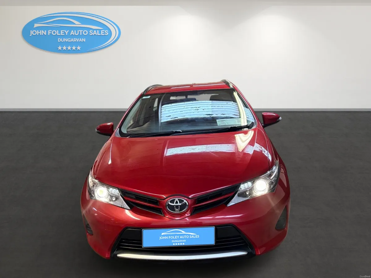 142-Toyota -Auris -1.4 -D4D -Estate - Image 1