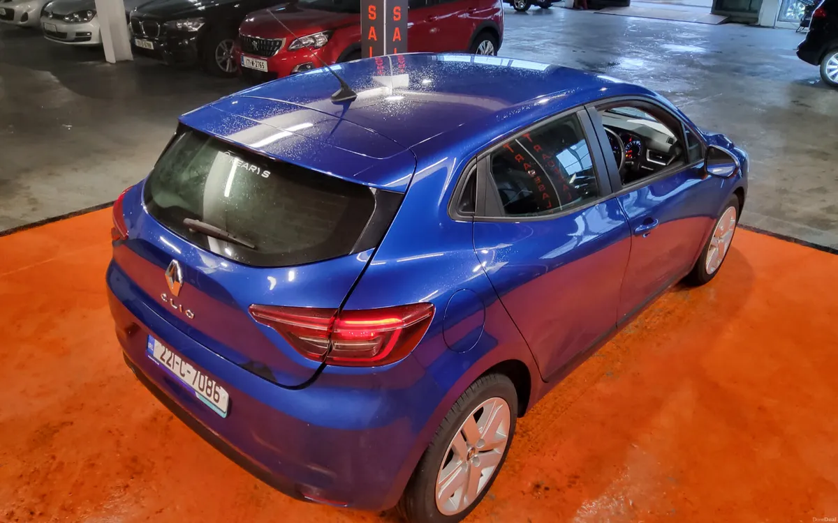 Renault Clio 2022 - Image 3