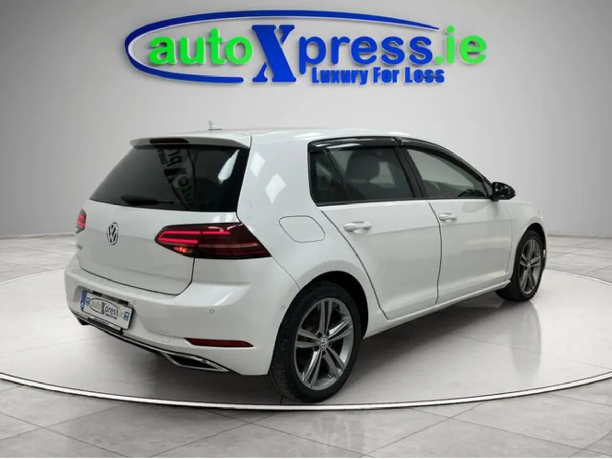 Volkswagen Golf 1.4 TSI Automatic, Reversing camer - Image 3