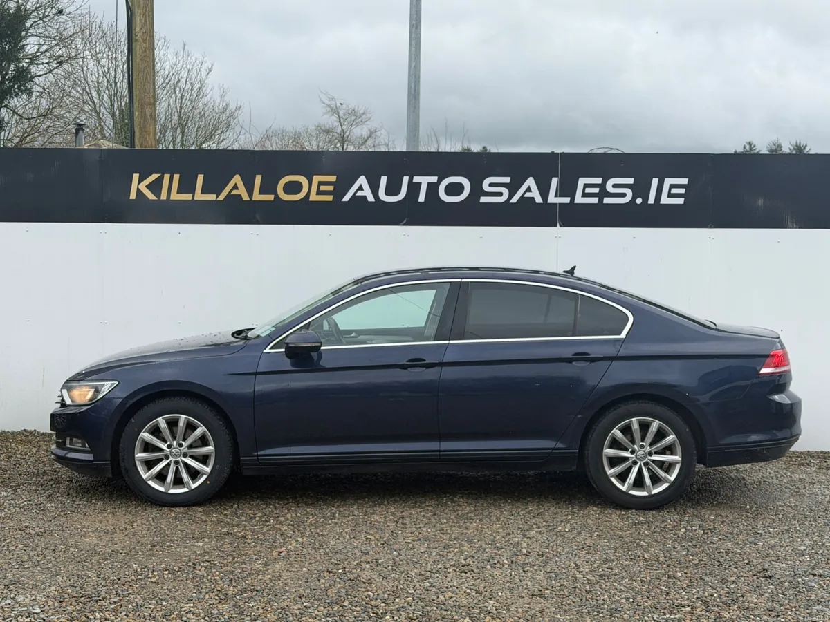 2017 Volkswagen Passat 1.6TDI Trendline - Image 4
