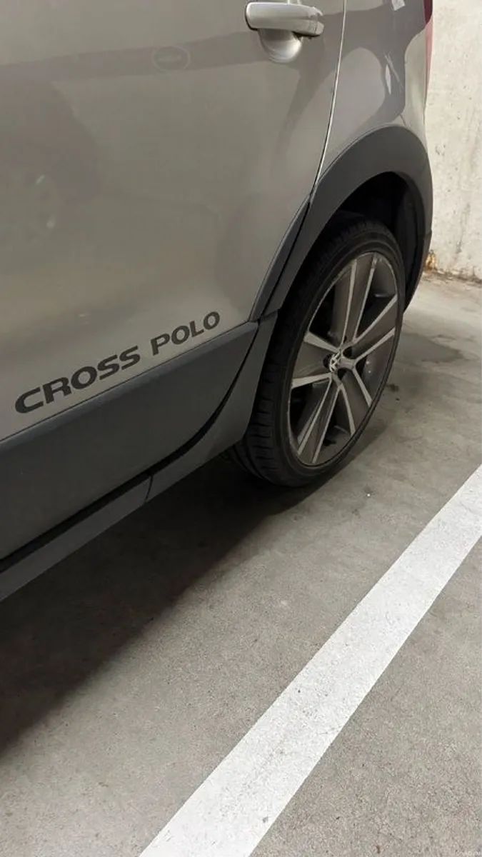 2013 Volkswagen Polo - Image 4