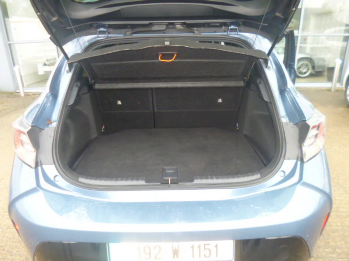 Toyota Corolla 1.2L Aura Petrol 2019 - Image 4