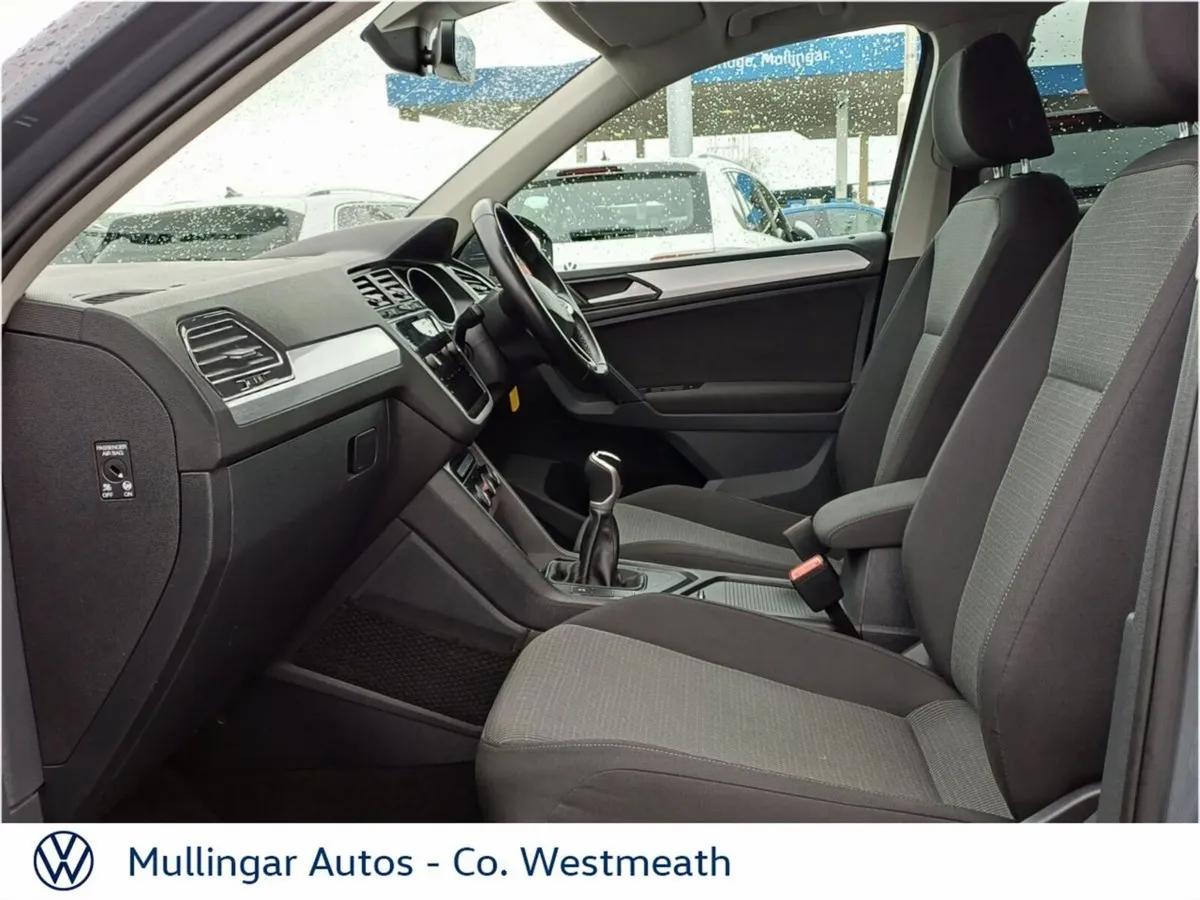 Volkswagen Tiguan R-Line Wheels 2.0 TDI 122HP LIFE - Image 4