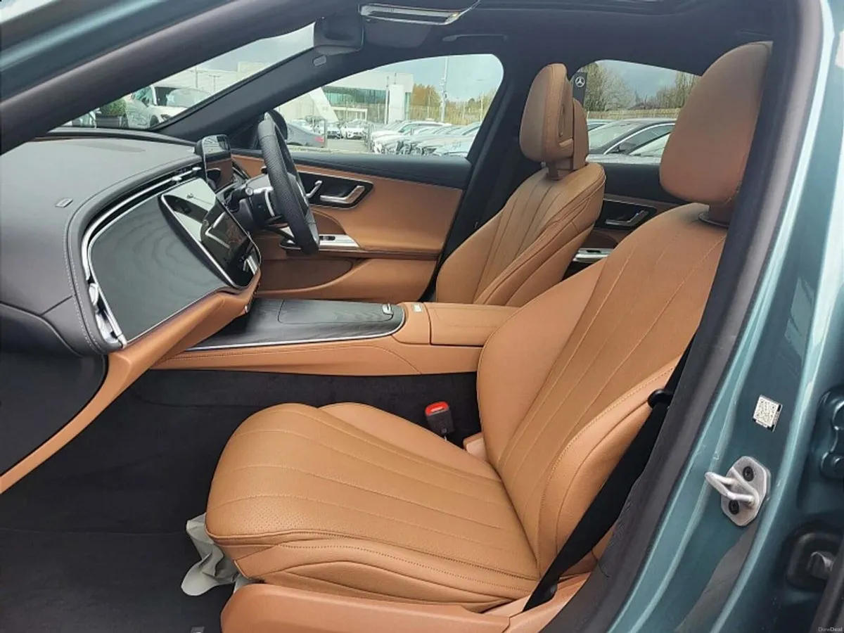 Mercedes-Benz E-Class E300e AMG EDITION PLUS AUTO - Image 6
