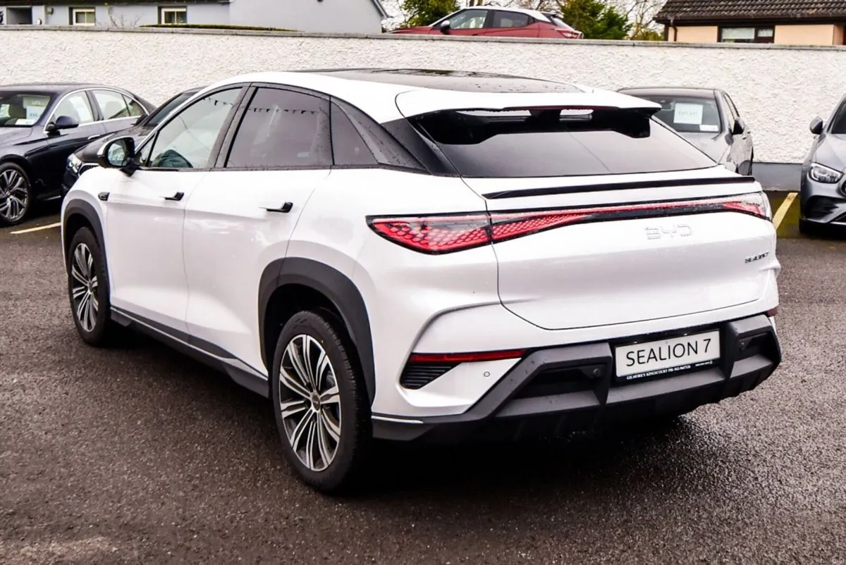 BYD SEALION 7 Comfort 482km Range - Image 4