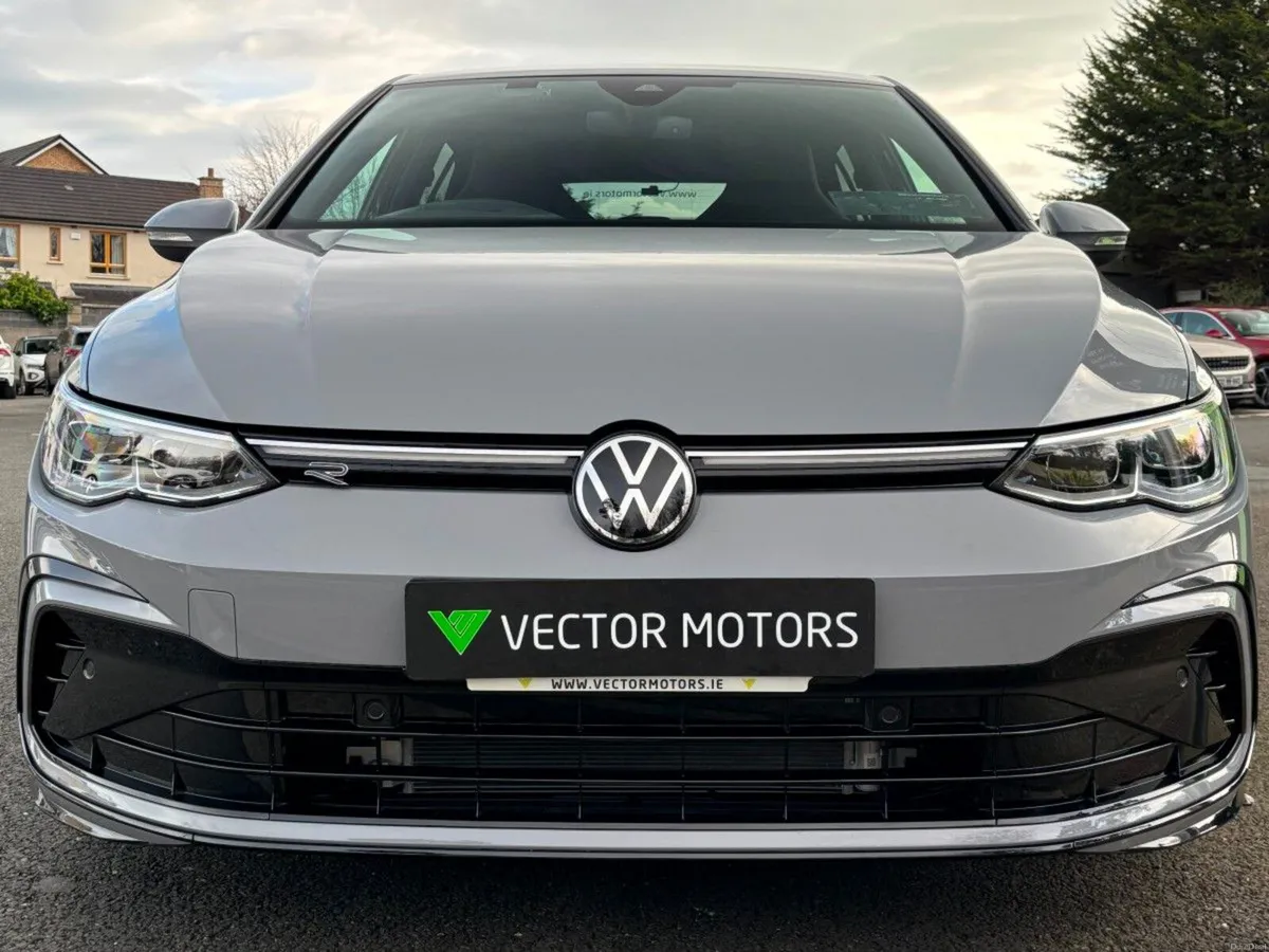 Volkswagen Golf R-LINE TDI AUTO MK8 VERY LOW MILEA - Image 3