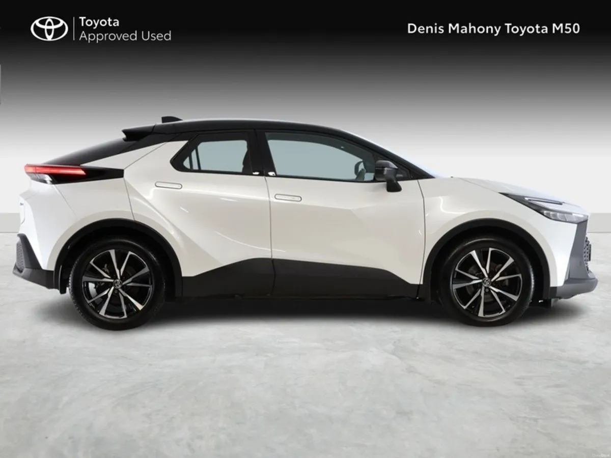 Toyota C-HR Sport+ Hybrid - Image 3